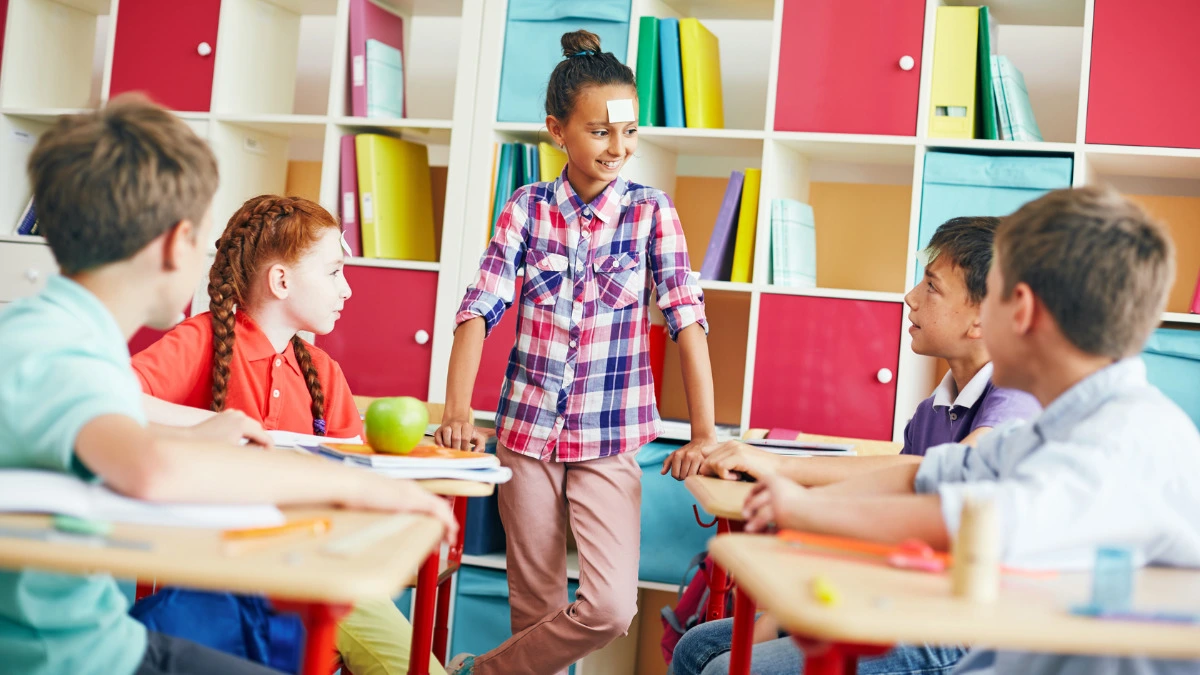 Niños aprendiendo inglés y preparando Cambridge Young Learners en Zafra